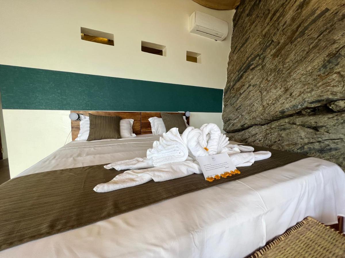 Canopee Lodge Nosy Komba Exterior photo